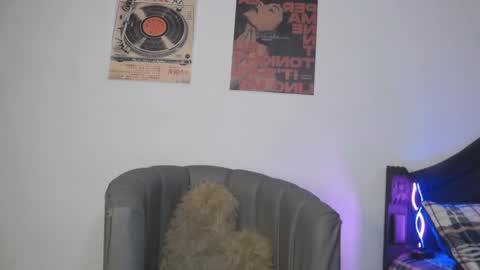 Coralie Bronson online show from 02/24/26, 07:12