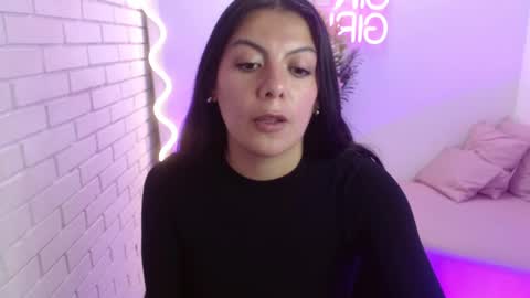 Snapshot of coraline_tay chatting on 02/15/25, 02:44 Carolina online show from 02/15/25, 02:44