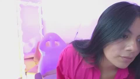 Snapshot of coraline_tay chatting on 02/28/25, 03:26 Carolina online show from 02/28/25, 03:26