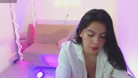 Snapshot of coraline_tay chatting on 03/04/25, 06:26 Carolina online show from 03/04/25, 06:26