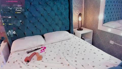  Red  online show from 04/11/26, 01:21