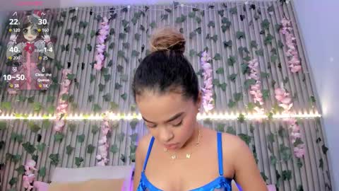 coralineross_ online show from 11/22/25, 11:09