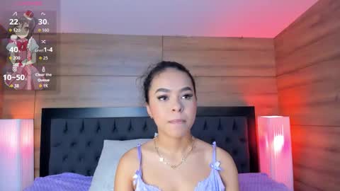 Snapshot of coralineross_ chatting on 12/22/25, 11:40 coralineross_ online show from 12/22/25, 11:40