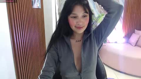 corall_tay1 online show from 04/26/26, 11:41