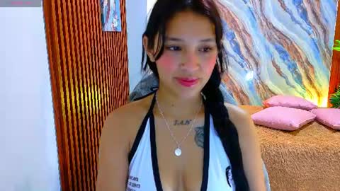 corall_tay1 online show from 07/22/26, 11:57