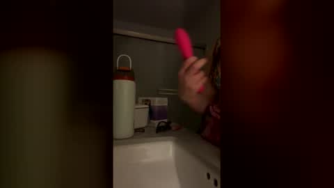 Snapshot of corals_house chatting on 02/11/26, 07:13 corals_house online show from 02/11/26, 07:13