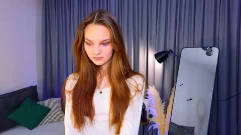 Snapshot of corazonmalinky chatting on 11/12/25, 03:45 Lia online show from 11/12/25, 03:45