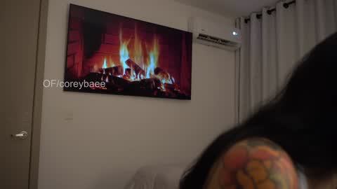 Snapshot of coreybae chatting on 01/09/25, 02:33 coreybae online show from 01/09/25, 02:33