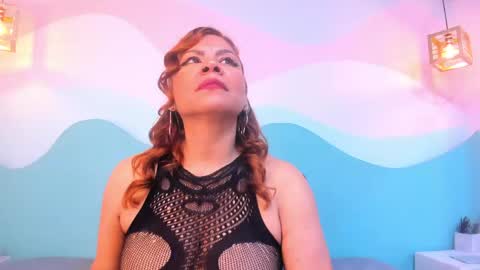 corina_taylor12 online show from 05/30/26, 12:24