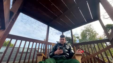 Snapshot of coronelking chatting on 01/01/25, 10:24 coronelking online show from 01/01/25, 10:24