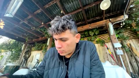 Snapshot of coronelking chatting on 01/17/25, 11:07 coronelking online show from 01/17/25, 11:07