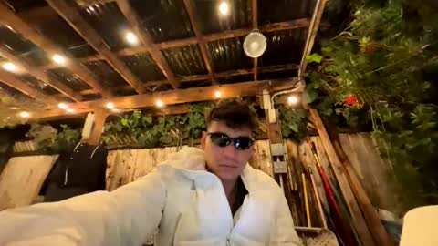 Snapshot of coronelking chatting on 11/17/25, 02:50 coronelking online show from 11/17/25, 02:50