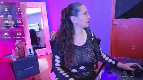 Natali online show from 10/28/25, 04:49