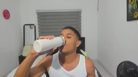 Snapshot of corzoethan chatting on 02/25/26, 02:54 Ethan online show from 02/25/26, 02:54