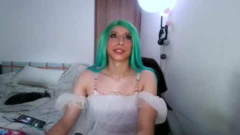 cosmic_crystal online show from 08/09/26, 09:31