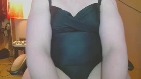 Snapshot of cosmicjones88 chatting on 02/08/25, 02:38 cosmicjones88 online show from 02/08/25, 02:38