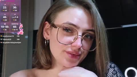 Snapshot of cosmicwish69 chatting on 12/22/24, 10:25 Lili online show from 12/22/24, 10:25