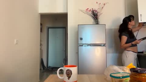 Lina online show from 11/19/25, 07:08