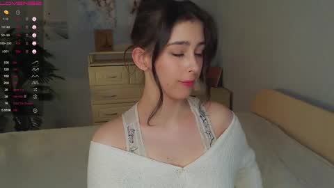 Luna online show from 12/04/25, 03:21