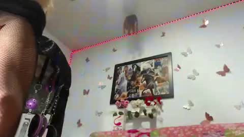 Snapshot of costahotxxx chatting on 02/17/26, 09:06 sofiabigcock69 online show from 02/17/26, 09:06