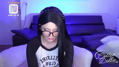 Dollie  online show from 05/28/26, 11:51