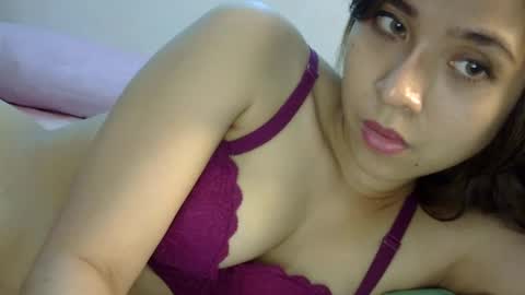 Snapshot of cottoncandygirl9898 chatting on 01/26/25, 03:25 Liz Gwyneth Charlota online show from 01/26/25, 03:25
