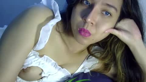 Snapshot of cottoncandygirl9898 chatting on 02/22/25, 08:09 Liz Gwyneth Charlota online show from 02/22/25, 08:09