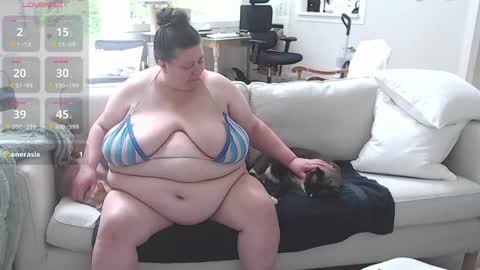 Snapshot of cougar_bbw chatting on 05/19/26, 05:41 cougar bbw online show from 05/19/26, 05:41
