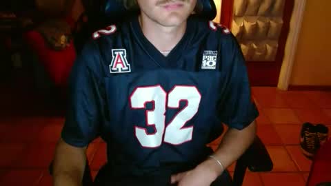 Snapshot of couldbesleeping chatting on 12/16/25, 03:33 couldbe online show from 12/16/25, 03:33