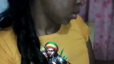 couleur_vanille online show from 11/22/25, 02:32