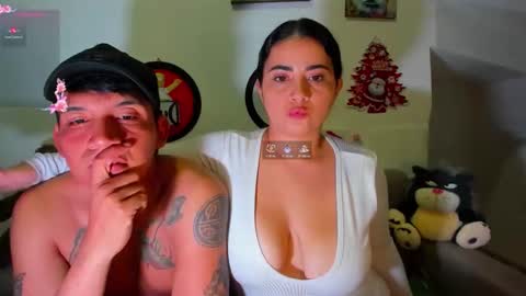 Snapshot of couple_dirtshow chatting on 11/09/25, 03:38 couple_dirtshow online show from 11/09/25, 03:38