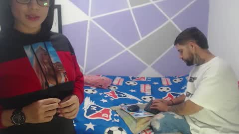 Snapshot of couple_hot069 chatting on 02/09/26, 05:00 couple_hot069 online show from 02/09/26, 05:00