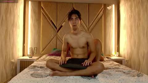 Ricardo  Isabella online show from 12/19/25, 01:23