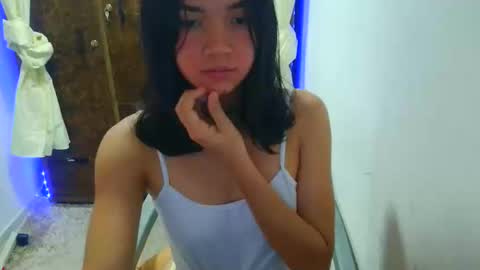 couple_hot_xxxz online show from 11/17/25, 12:27