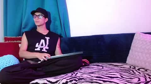 Couple hotFD online show from 04/19/26, 04:23