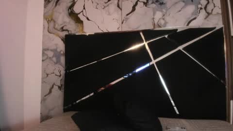 couple_in_heat_ online show from 04/23/26, 08:55