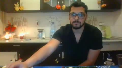 Snapshot of couple_p3rf3ct chatting on 12/13/24, 11:17 couple_p3rf3ct online show from 12/13/24, 11:17