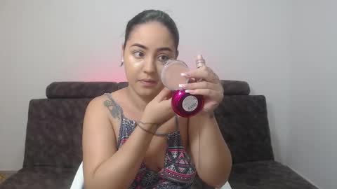  ALEJANDRO Y EMILY  online show from 02/20/25, 11:53