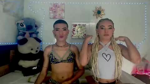 ALEXA  KIM online show from 09/19/25, 01:18