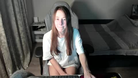 Snapshot of courtney_luv chatting on 02/01/25, 03:18 Im Courtney Nice to meet youFollow meInstagram courtneyluv778 online show from 02/01/25, 03:18