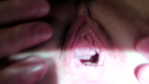 Snapshot of courtney_luv chatting on 02/19/25, 05:27 Im Courtney Nice to meet youFollow meInstagram courtneyluv778 online show from 02/19/25, 05:27