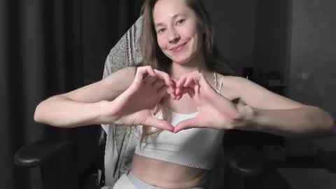 Snapshot of courtney_luv chatting on 07/19/26, 05:16 Im Courtney Nice to meet youFollow meInstagram courtneyluv778 online show from 07/19/26, 05:16