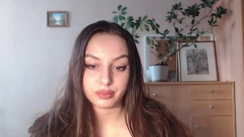 Snapshot of courtney_lux chatting on 01/27/25, 07:45 Courtney online show from 01/27/25, 07:45