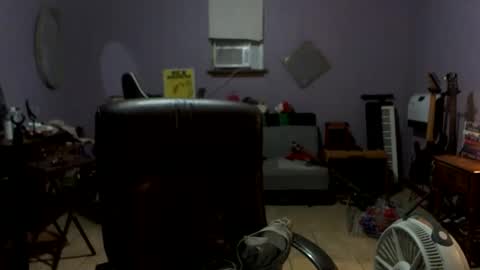 Snapshot of courtshipdating chatting on 11/09/25, 01:04 Harry online show from 11/09/25, 01:04