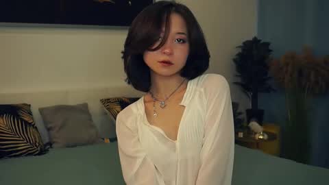 Yui online show from 02/25/25, 07:31