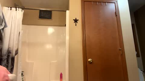 Snapshot of cowboystud77 chatting on 03/05/25, 05:07 cowboystud77 online show from 03/05/25, 05:07