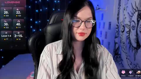 Snapshot of coy_amina_ chatting on 03/04/25, 09:43 Lilith online show from 03/04/25, 09:43
