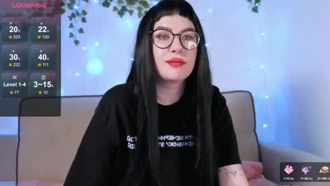 Snapshot of coy_amina_ chatting on 03/12/25, 09:13 Lilith online show from 03/12/25, 09:13
