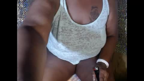 Snapshot of coykinks chatting on 04/02/26, 06:33 Ebony Euphoria online show from 04/02/26, 06:33