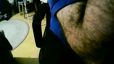 coyote017 online show from 10/28/25, 07:27